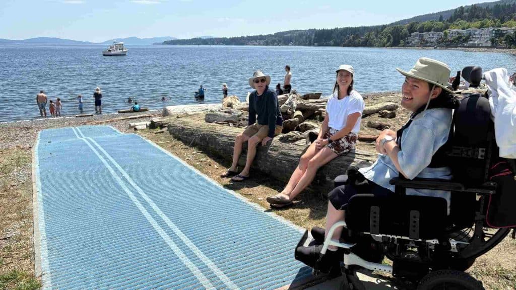 the blue accessibility mat at Transfer Beach in Ladysmith
